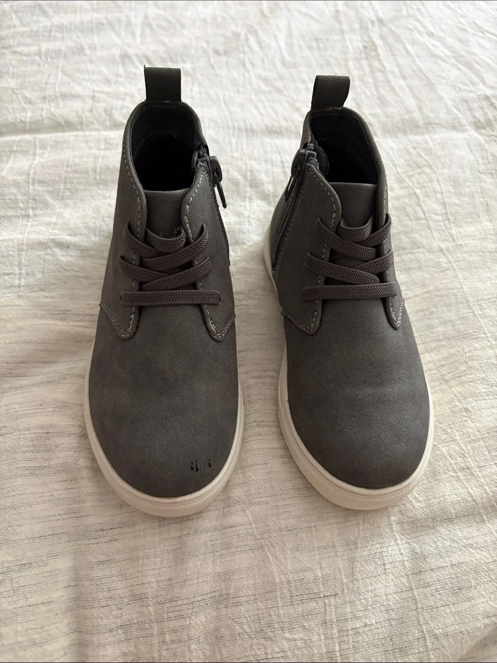 Nordstrom Men's Grey Chukka Boots with White Sole